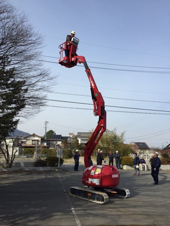 高所作業車？